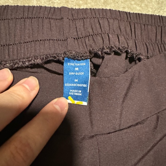 Old navy stretch tech joggers two pairs size medium - Picture 3 of 3